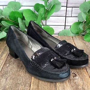 Bandolino patent crocodile loafers Size 8